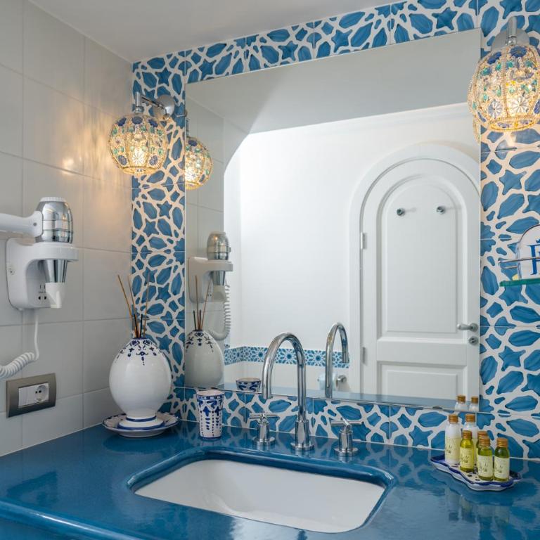 Milky Suites Positano - Camera Queen Superior - 15