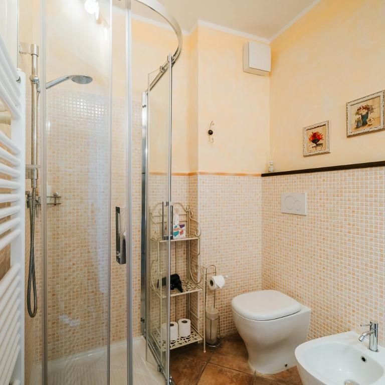 B&B Il Feriolo - Camera Matrimoniale con Bagno Privato - 12