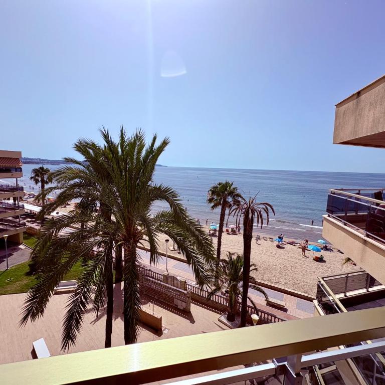 Apartamento frente al mar con WIFI y parking. - Appartement 3 Chambres - 3