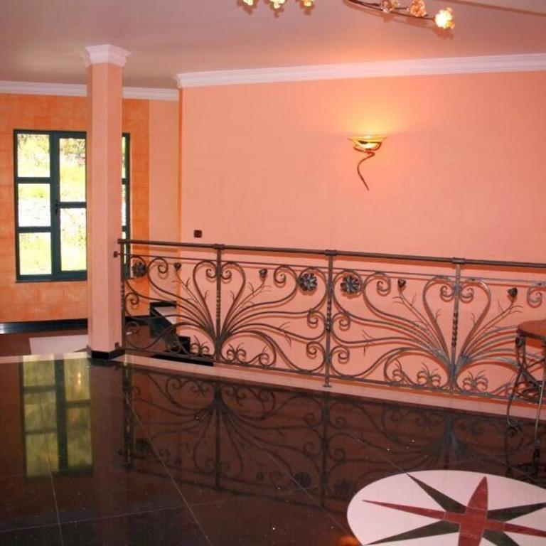 Villa Petrovac Guesthouse Rooms - Deluxe Triple Room with Sea View - 4