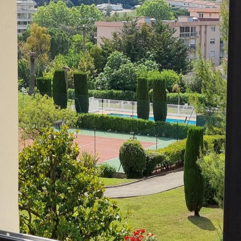 Superbe appartement en résidence avec piscine - Appartement 3 Chambres - 36