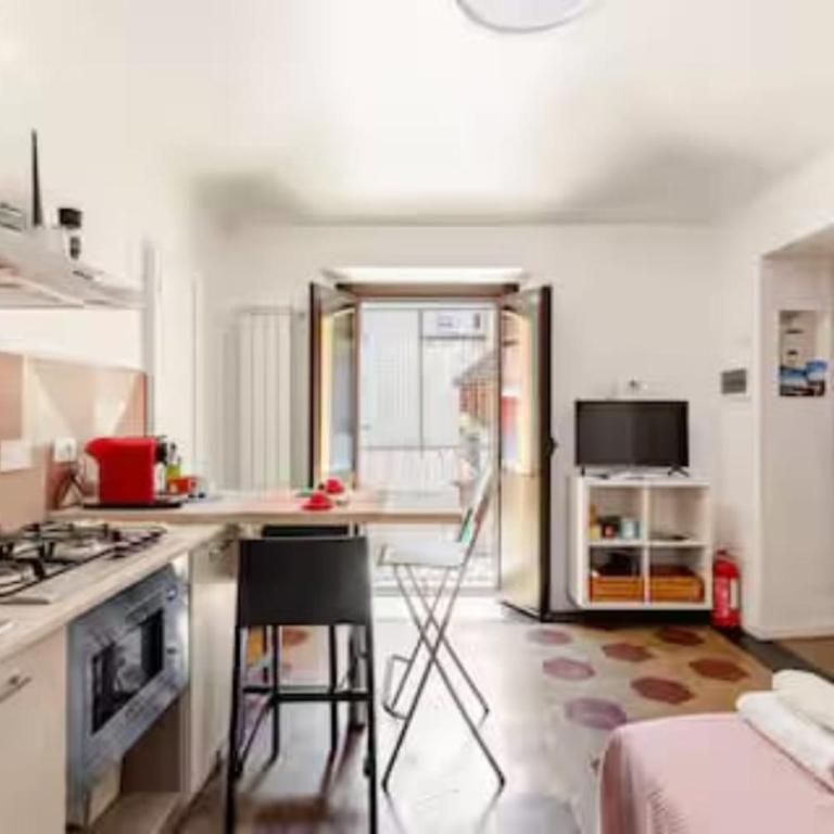 Porta Susa Apartments - Central Turin - One-Bedroom Apartment - 12