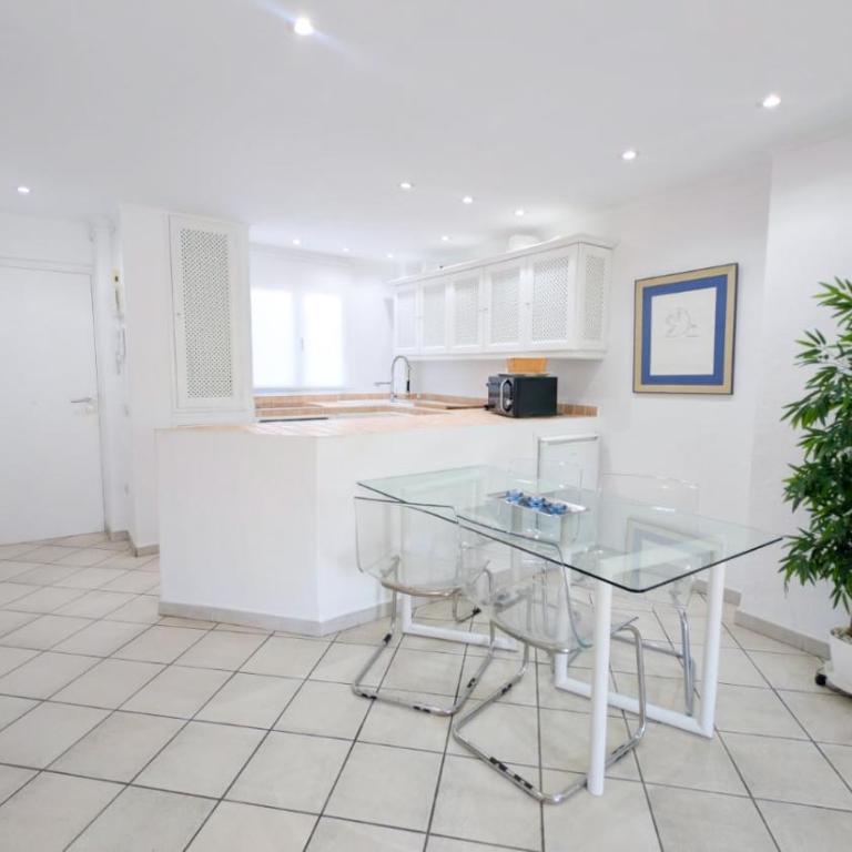 Puerto Banus 2Linea playa, Piscina y Parking - Apartamento de 1 dormitorio - 21