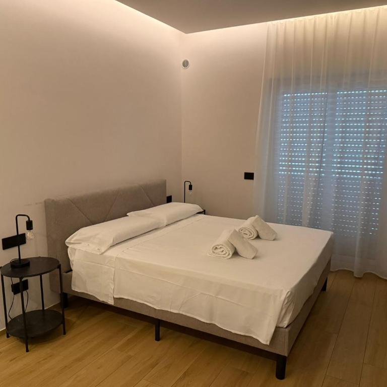 LumiaRooms B&B - Camera Matrimoniale Deluxe con Balcone - 10