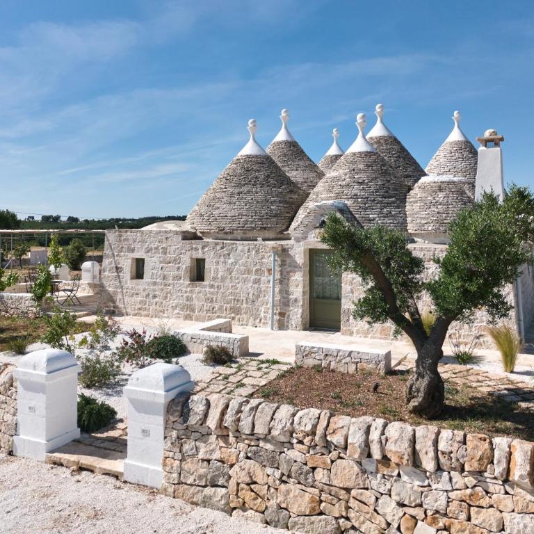 Agriturismo TENUTA MAGALEPPO di Basile Miriana - Camera Tripla con Vasca - 1
