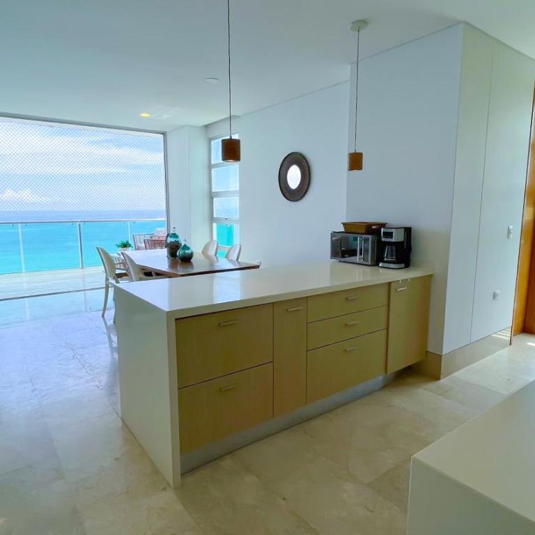 Magico Apartamento Frente al Mar 3 Habitaciones TR72 - Three-Bedroom Apartment - 50