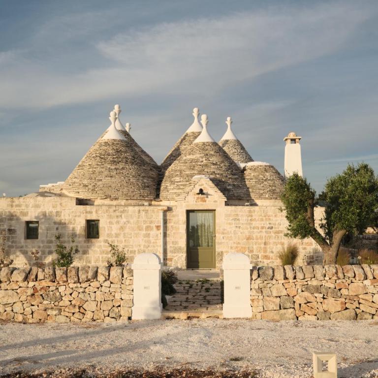 Agriturismo TENUTA MAGALEPPO di Basile Miriana - Camera Tripla con Vasca - 2