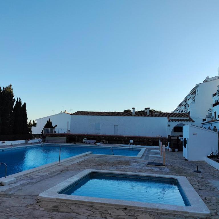 Apartment in Las Fuentes with a pool and Wi-Fi - Two-Bedroom Apartment - 3
