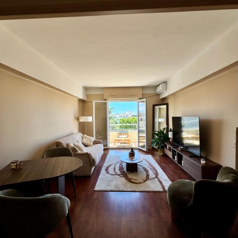 Appartement moderne au centre de Juan les Pins - Apartment mit 1 Schlafzimmer - 4