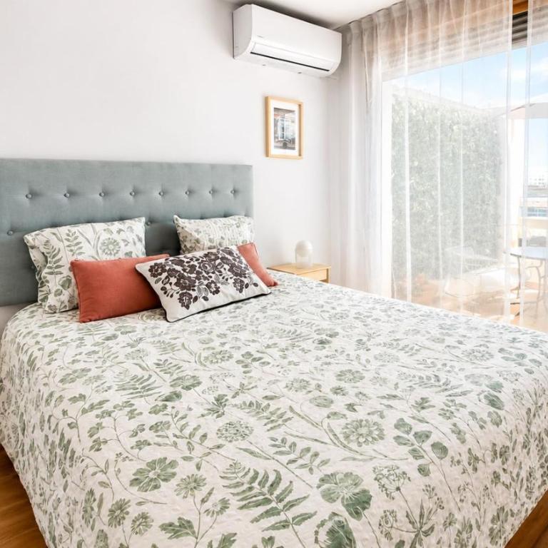 Ático coqueto con terraza - Apartamento Estudio - 2