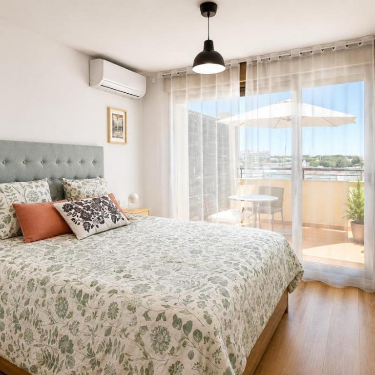 Ático coqueto con terraza - Apartamento Estudio - 1