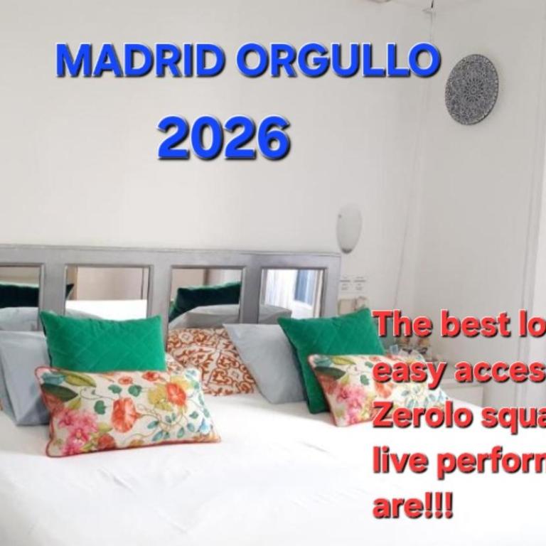 Hostal Casa Chueca - King Room with Balcony - 5
