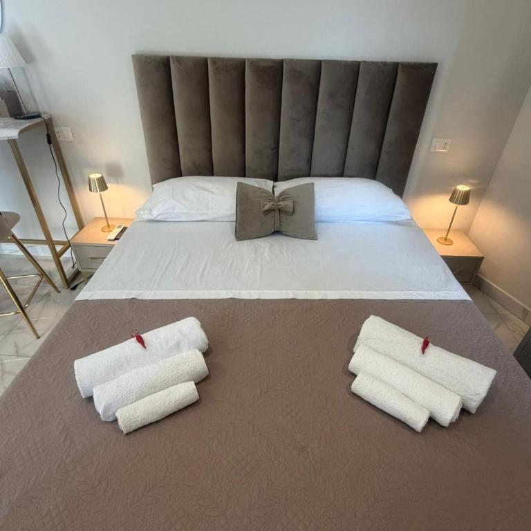 La Nuit Napoli - Camera Deluxe - 2