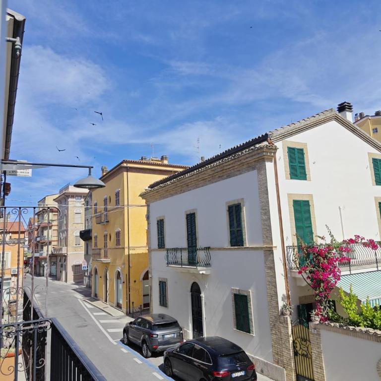 EKK Boutique Rooms Camere eleganti nel cuore di San Benedetto del Tronto - Camera Matrimoniale con Balcone - 10