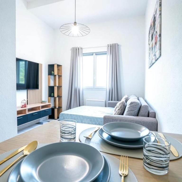 Le Cocon Studio face au Théâtre Wi-Fi 5 min gare - Appartement 1 Chambre - 10