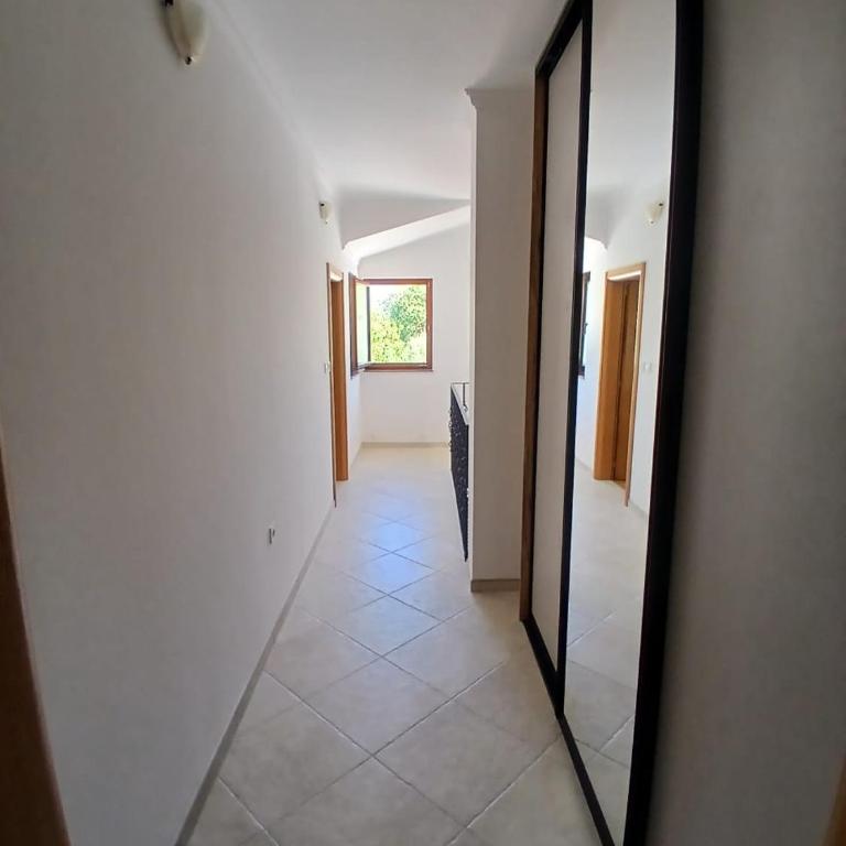 Apartment Milos - Apartment mit 2 Schlafzimmern, Terrasse und Meerblick - 31