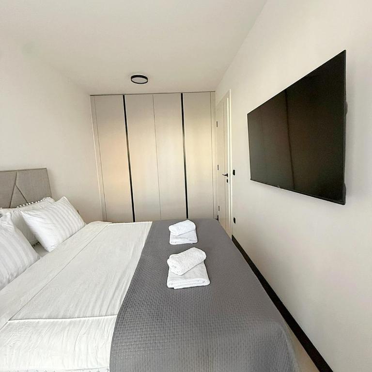 Apartman1105 Sarajevo Free Garage - One-Bedroom Apartment - 2