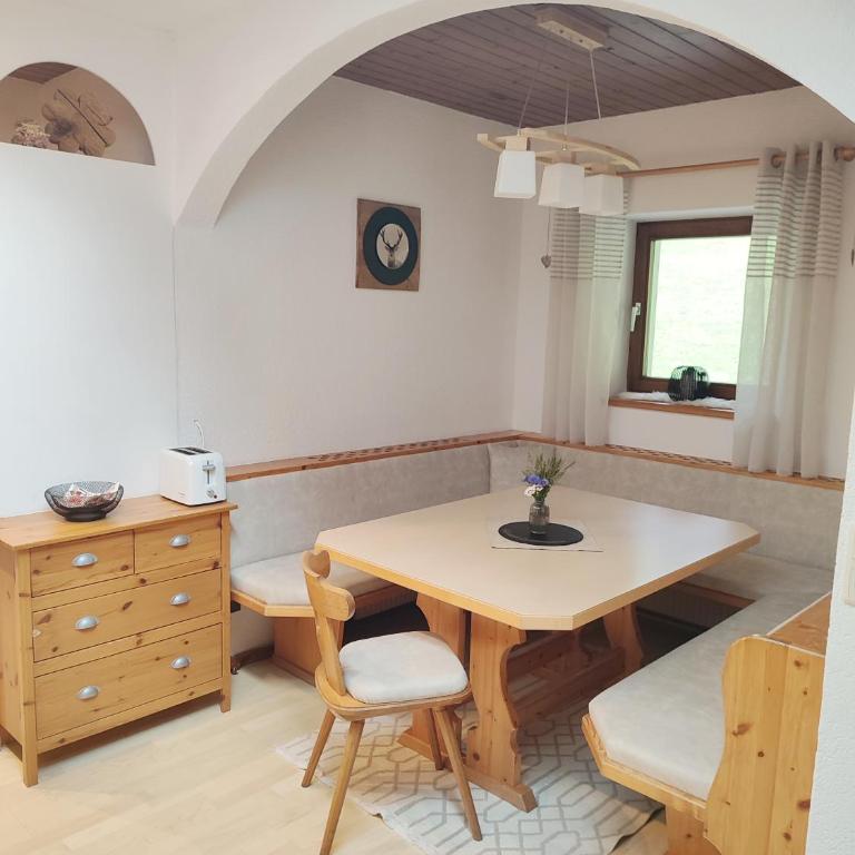 Haus Enzian - Apartment mit 3 Schlafzimmern und Balkon - 57