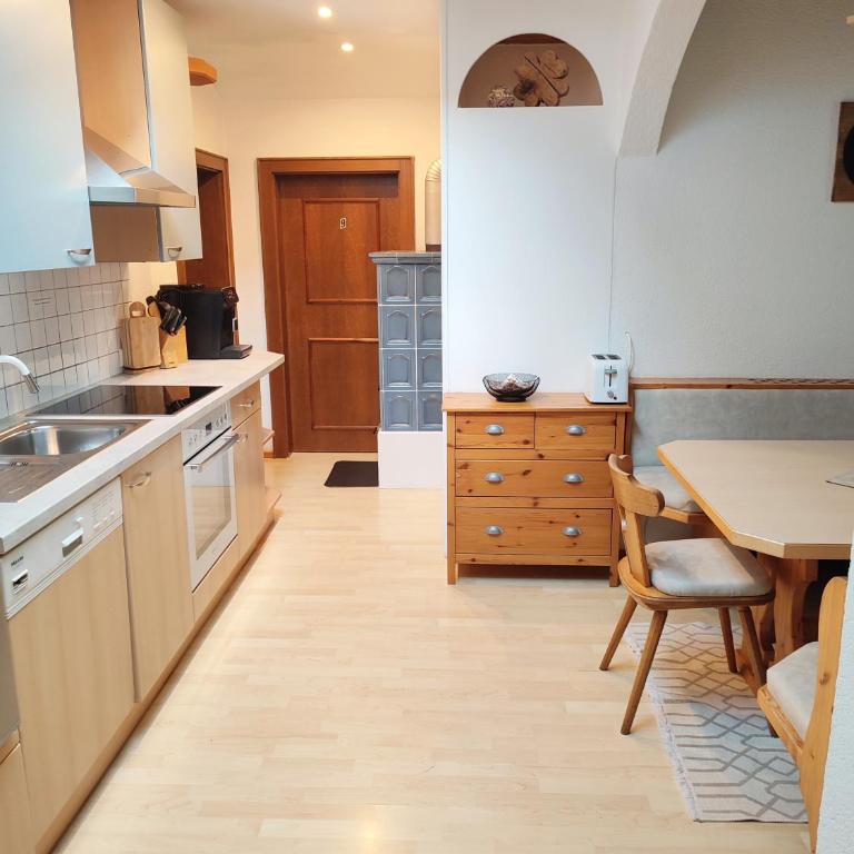 Haus Enzian - Apartment mit 3 Schlafzimmern und Balkon - 5