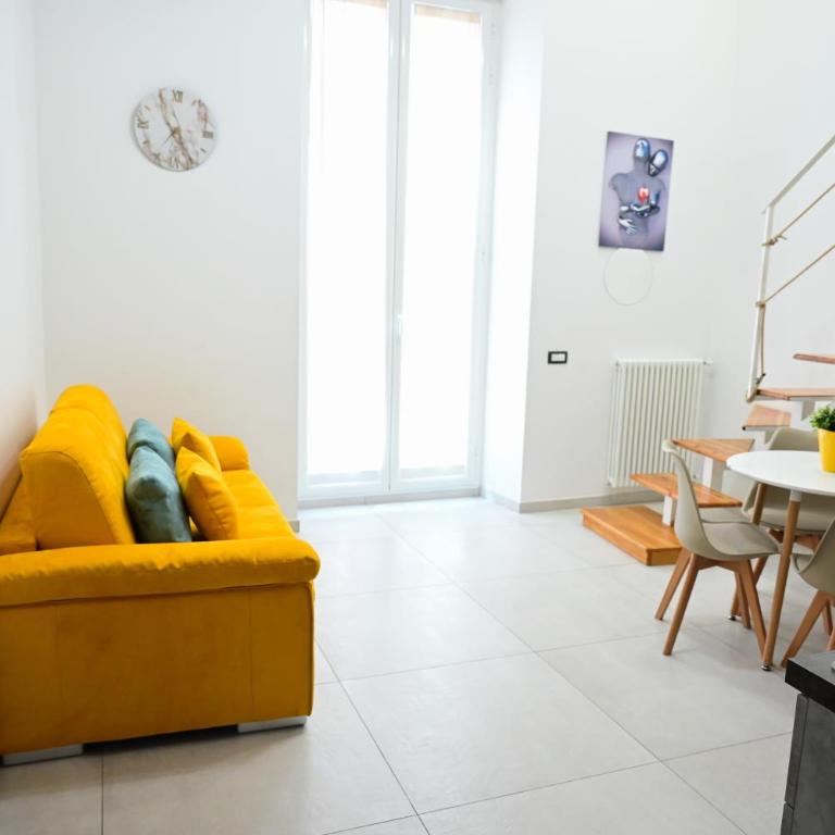 Victry's Houses Chiaia - Casa Vacanze - 13