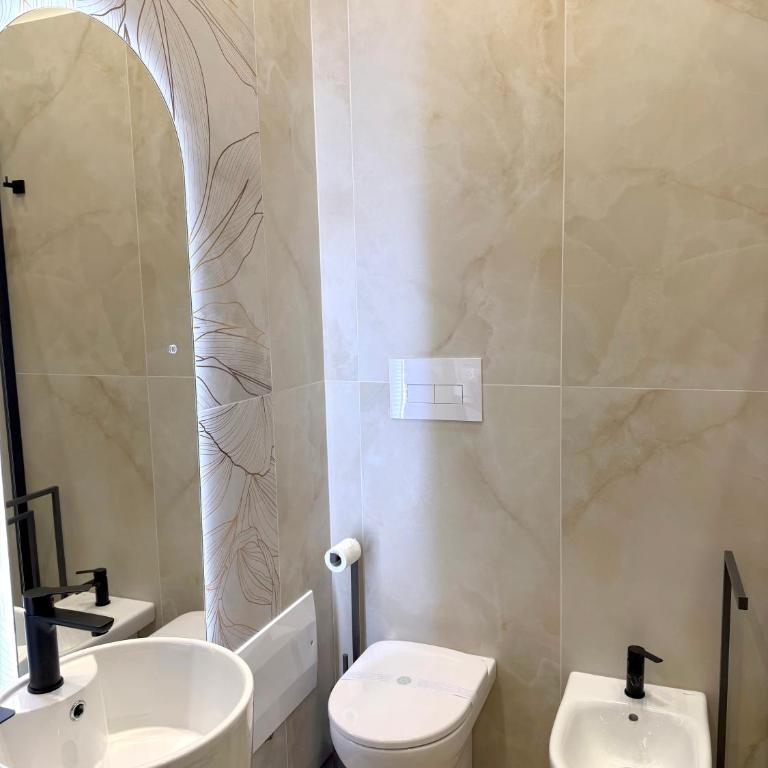 Xenia Suites Duomo - Superior Triple Room - 10