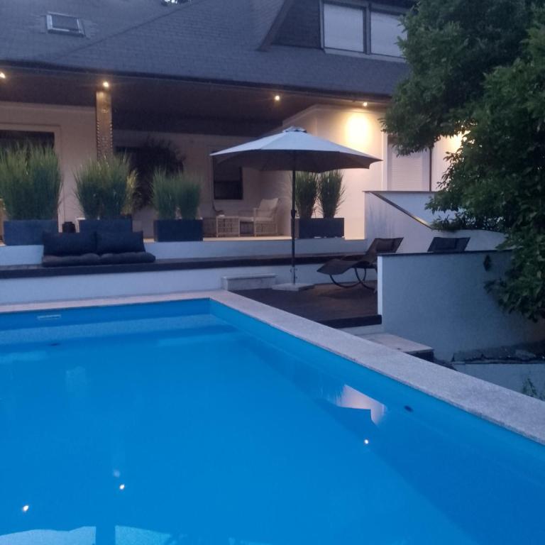 Villa-Stern - Doppelzimmer mit Terrasse - 12