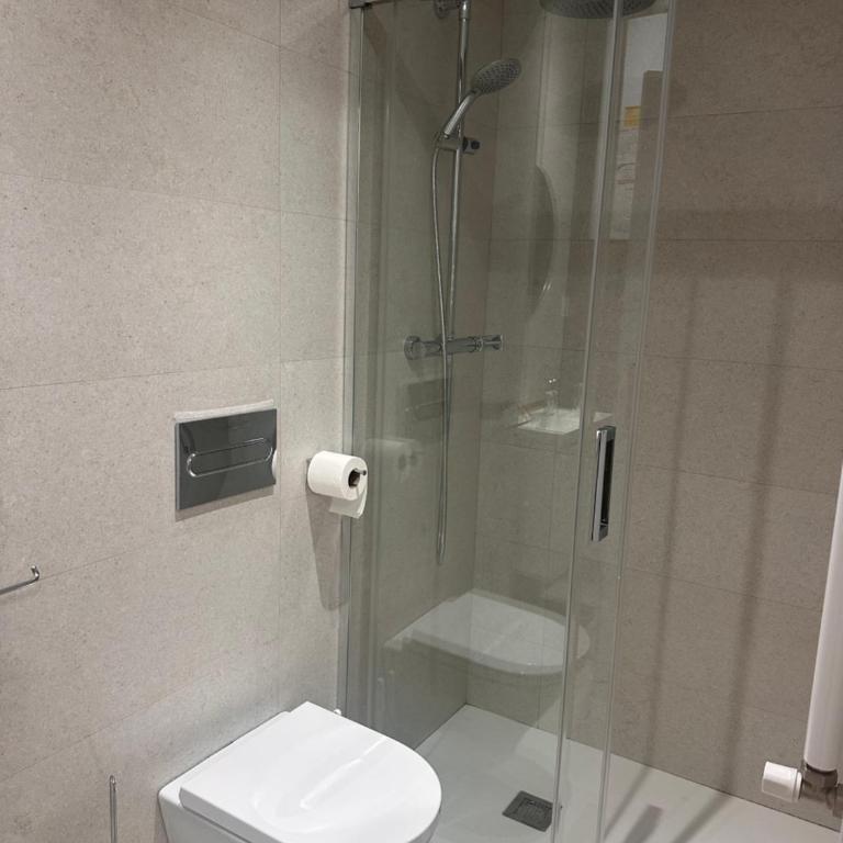 Old Town City Center, Self checkin with AC - Three-Bedroom Premium Apartment - 8