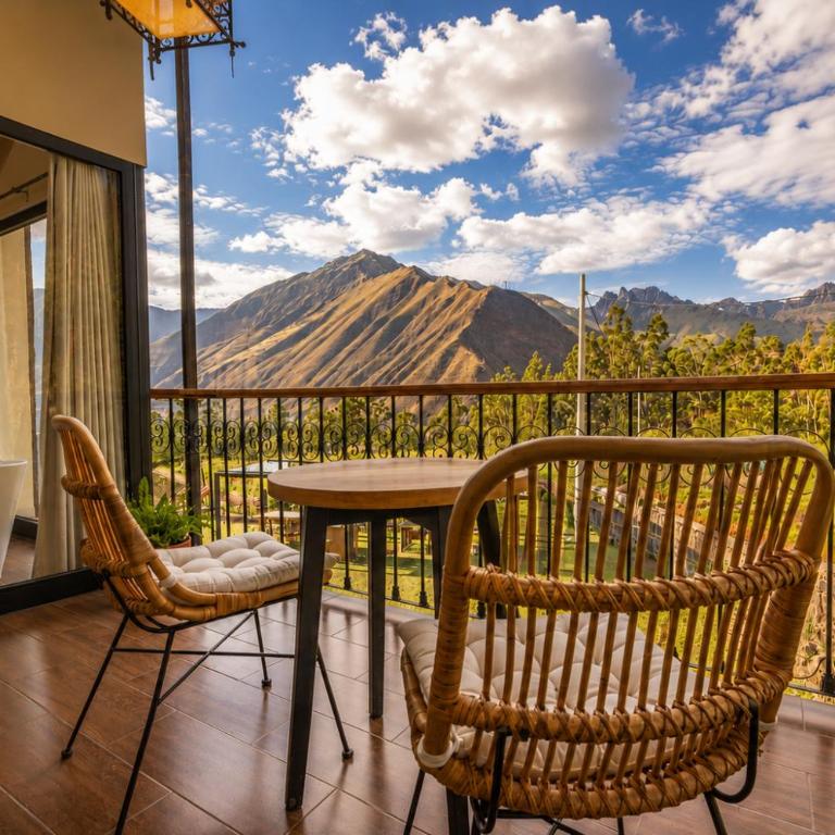 Sierra Sacred Valley - Deluxe King Room - 2