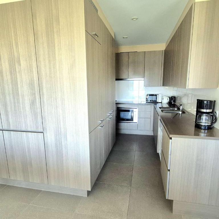 Spacieux appartement avec vue mer - 5 pers. - FR-1-675-58 - Appartement - 8