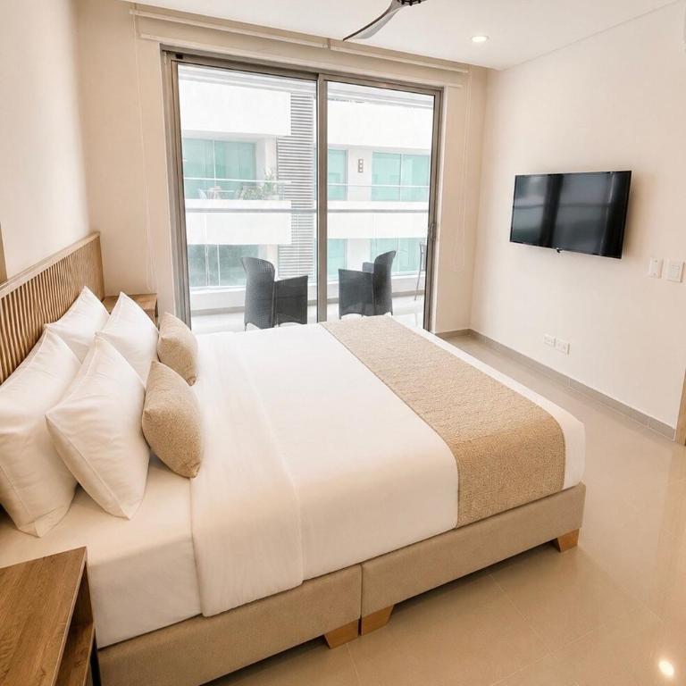 Modern condo Cabrero - Pool, Beach and Walled City - Two-Bedroom Apartment - 5