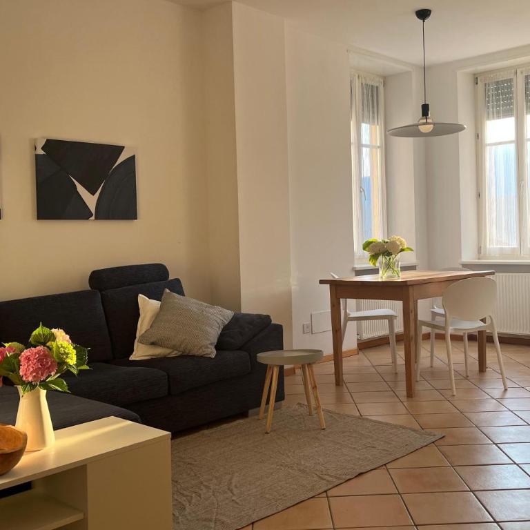 Civico7, ottima posizione con parcheggio - Apartamento de 2 dormitorios con vistas a la montaña - 1