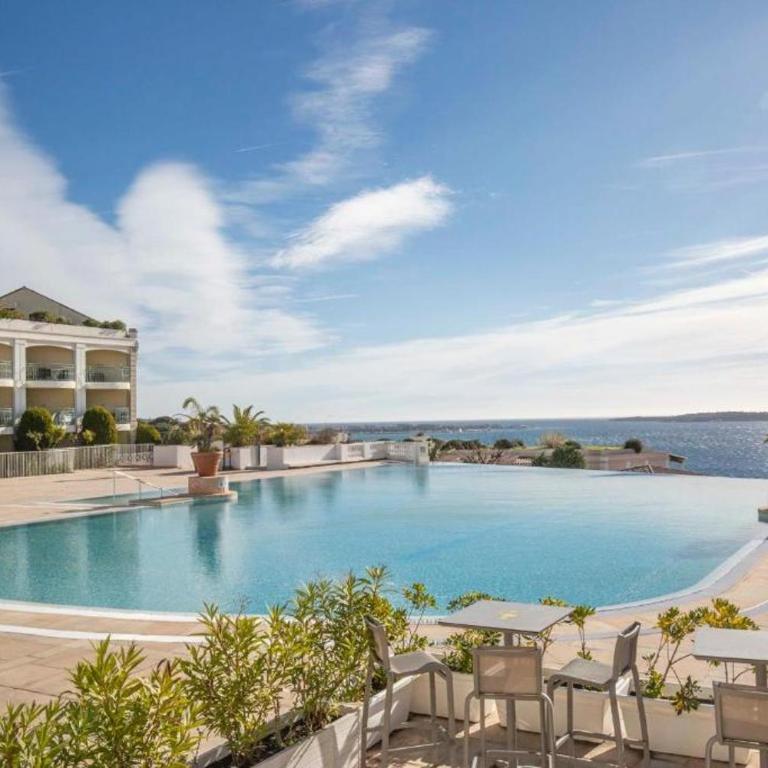 Evasion à Cannes - vue mer - Terrasse - Piscine - Appartement 2 Chambres - 3