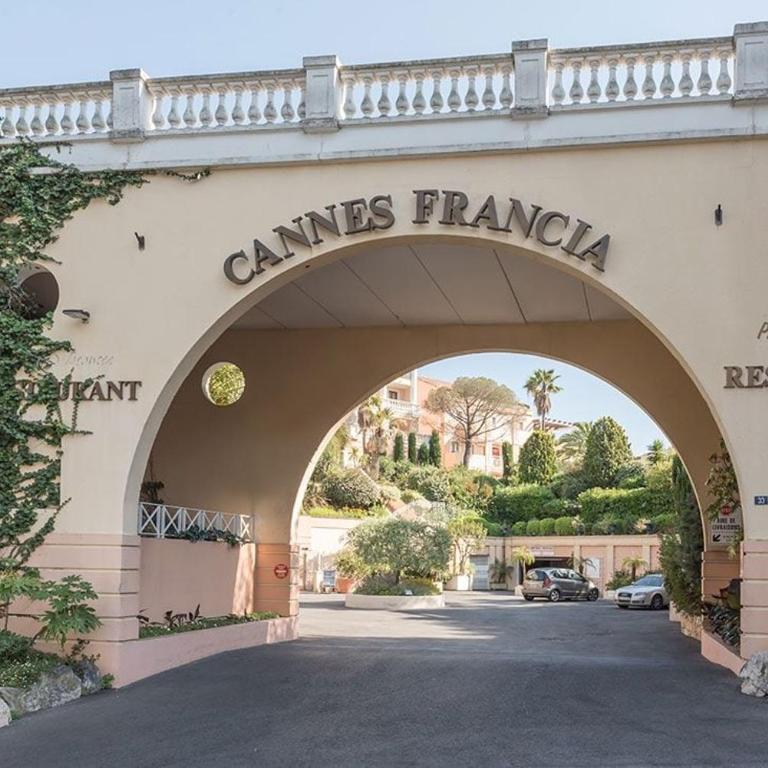 Evasion à Cannes - vue mer - Terrasse - Piscine - Appartement 2 Chambres - 8