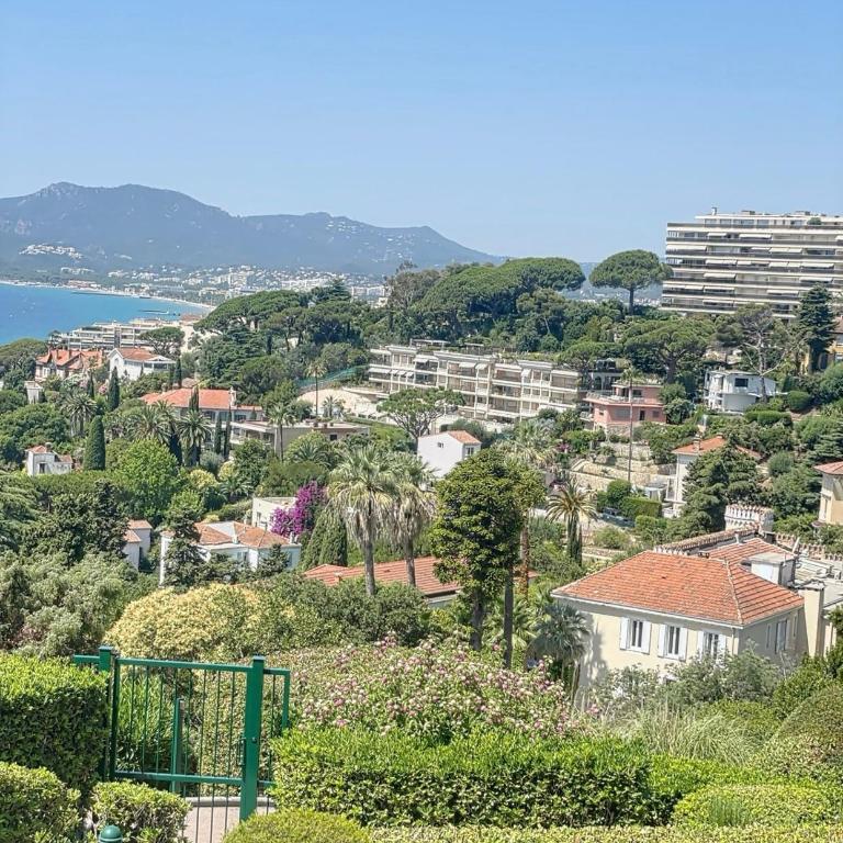 Evasion à Cannes - vue mer - Terrasse - Piscine - Appartement 2 Chambres - 10