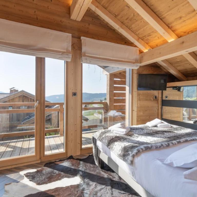La Vallée Cerena Luxury Chalet with Indoor Pool Sauna & Fireplace - Chalet - 13