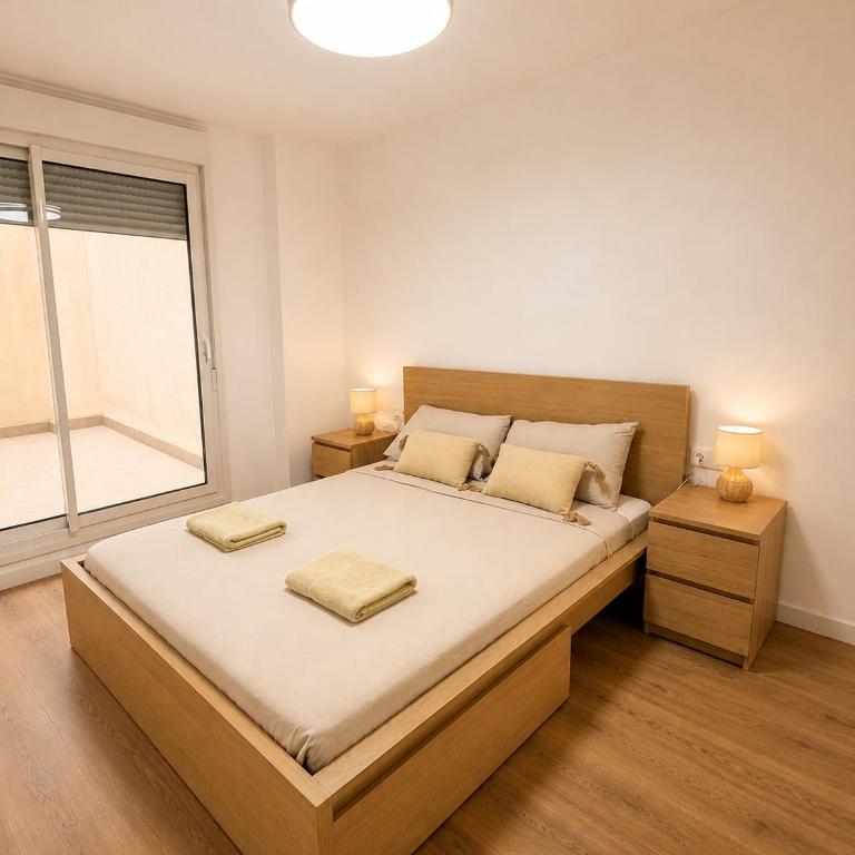 Piso Moreras - Two-Bedroom Apartment - 5
