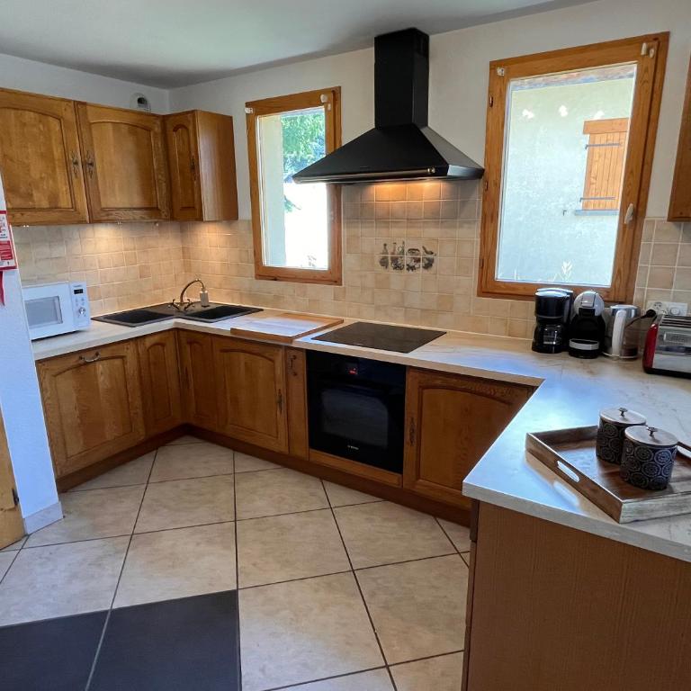 Chalet Le Sabot by OzAlpes - Sauna - 90m télécabine - parking privé - Maison de Vacances - 15