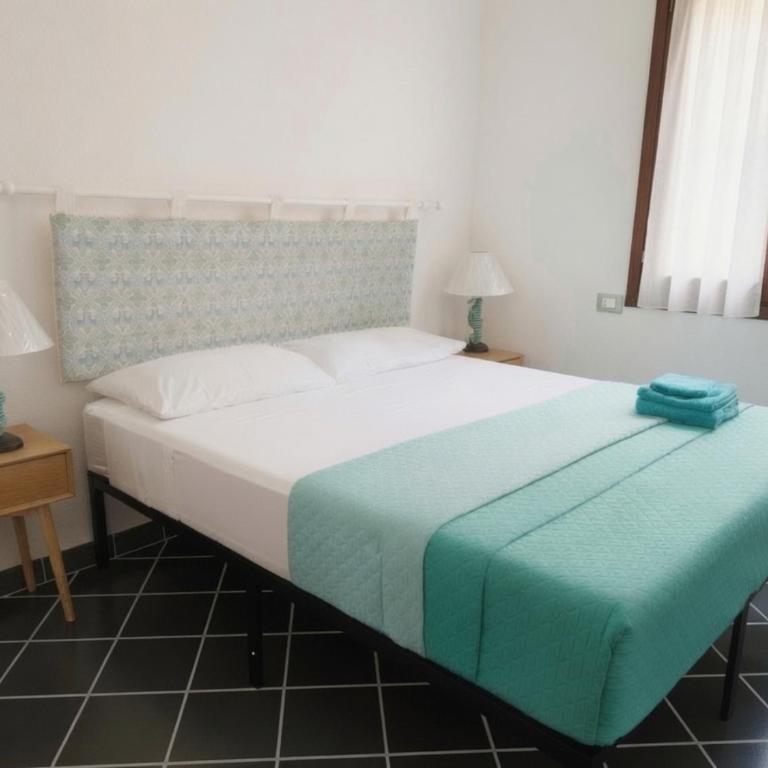 HH San Teodoro vista Mare - Four-Bedroom House - 5