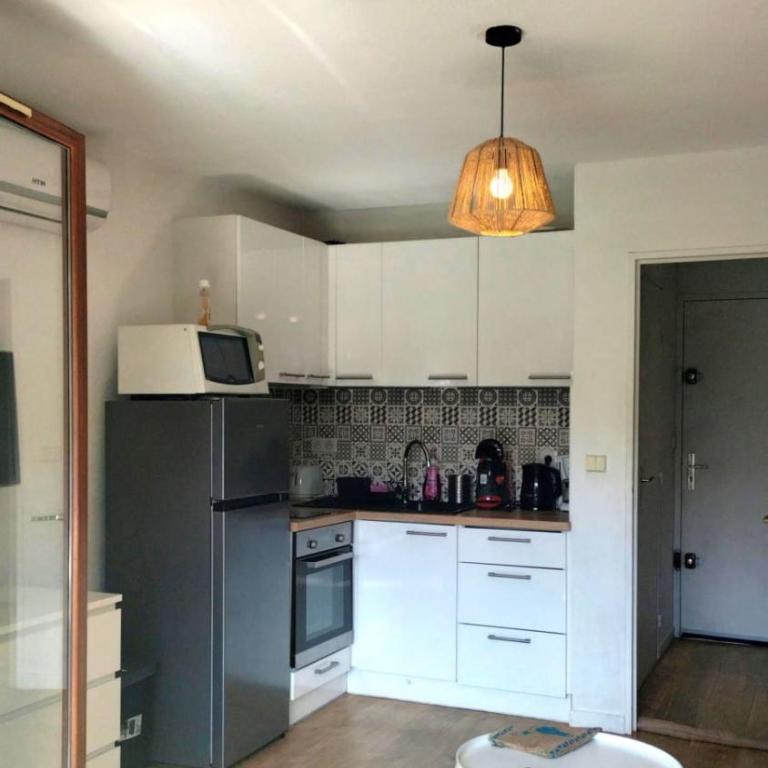 Flat with terrace in Sanary-sur-Mer - Studio - 3