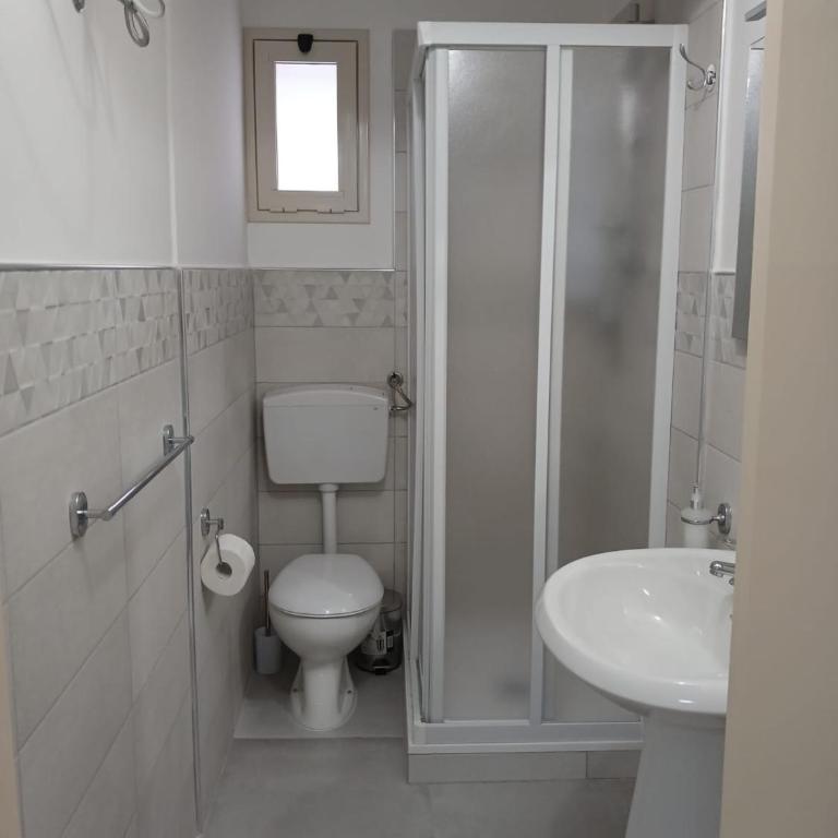 Villa dei Pini - Casa con 3 Camere da Letto - 9