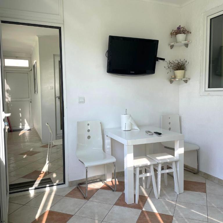 Andrijana apartments - Deluxe One-Bedroom Apartment with Garden View - 18