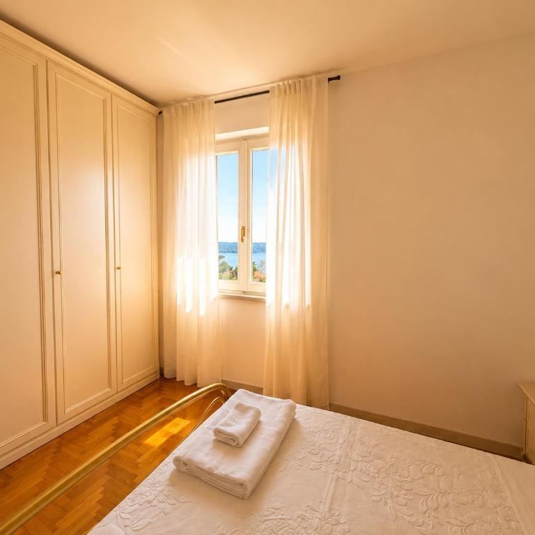 Lukas Home - Lake View & Vittoriale - Appartamento Deluxe con 3 Camere da Letto - 15