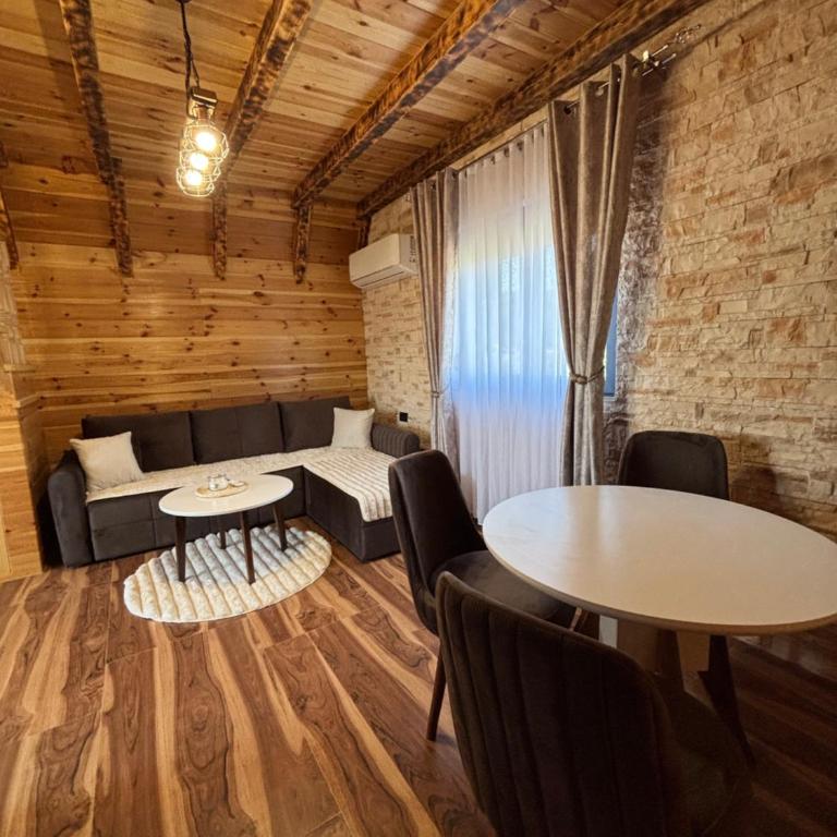Ðedovina mountain cabins - One-Bedroom House - 3