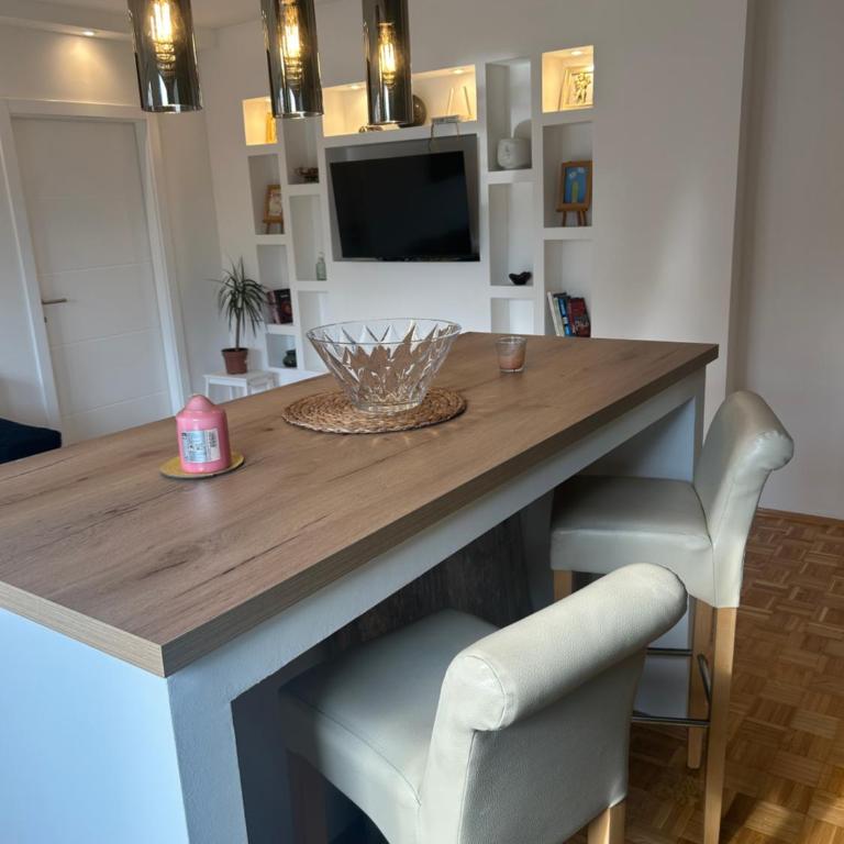 Modern Central Apartment Nora City Lights - Near Old Town - Apartman sa Pogledom na Grad - 13