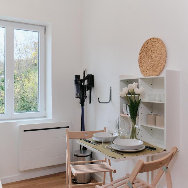 cute 2-room apartment, Vienne entrance, parking at the foot - Appartement 1 Chambre - 8