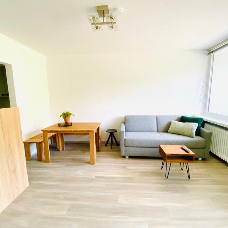 Panorama-Glück I & III - One-Bedroom Apartment with Balcony and Mountain View - 35
