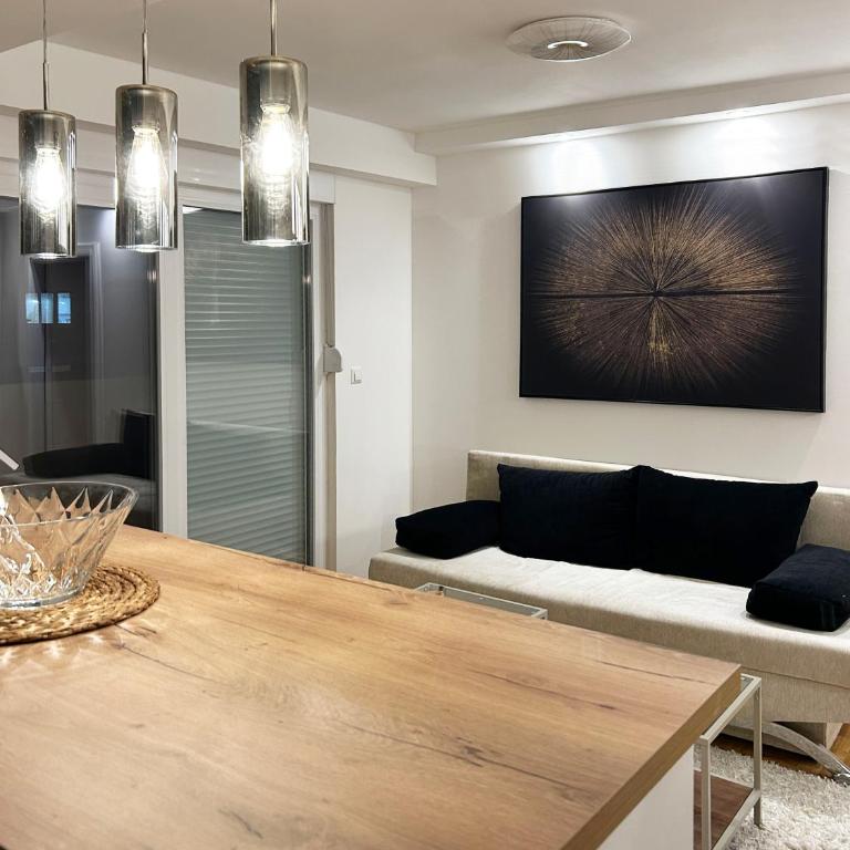 Modern Central Apartment Nora City Lights - Near Old Town - Apartman sa Pogledom na Grad - 11