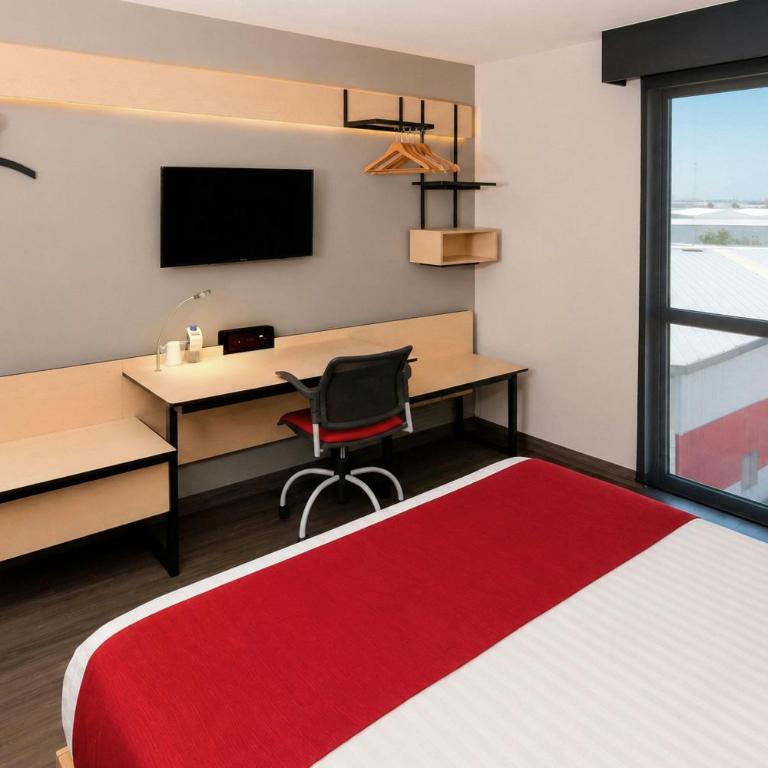 City Express by Marriott Monterrey Aeropuerto - Habitación con cama grande - 4