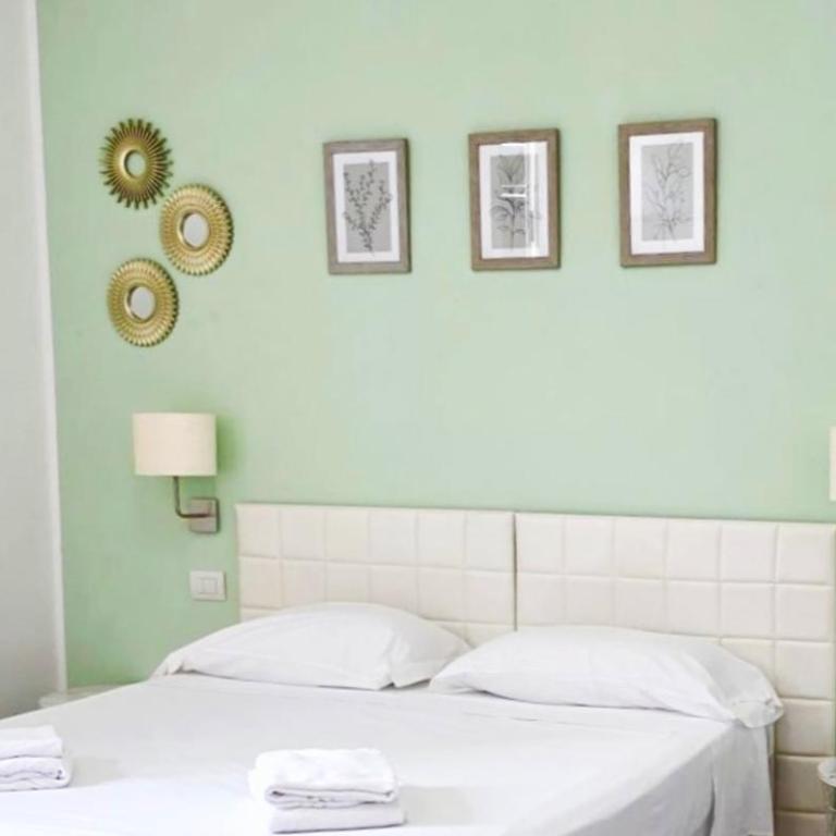 Le Suite dei Due Mari cucinino privato - Quadruple Room with Sea View - 3