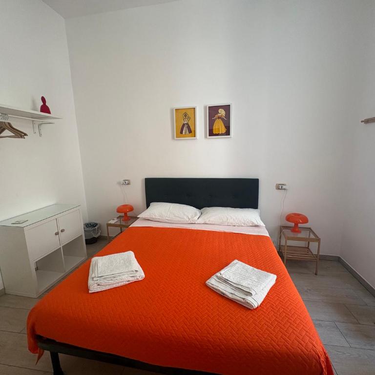 A casa di Luca Napoli - Camera Matrimoniale con Bagno Privato - 2
